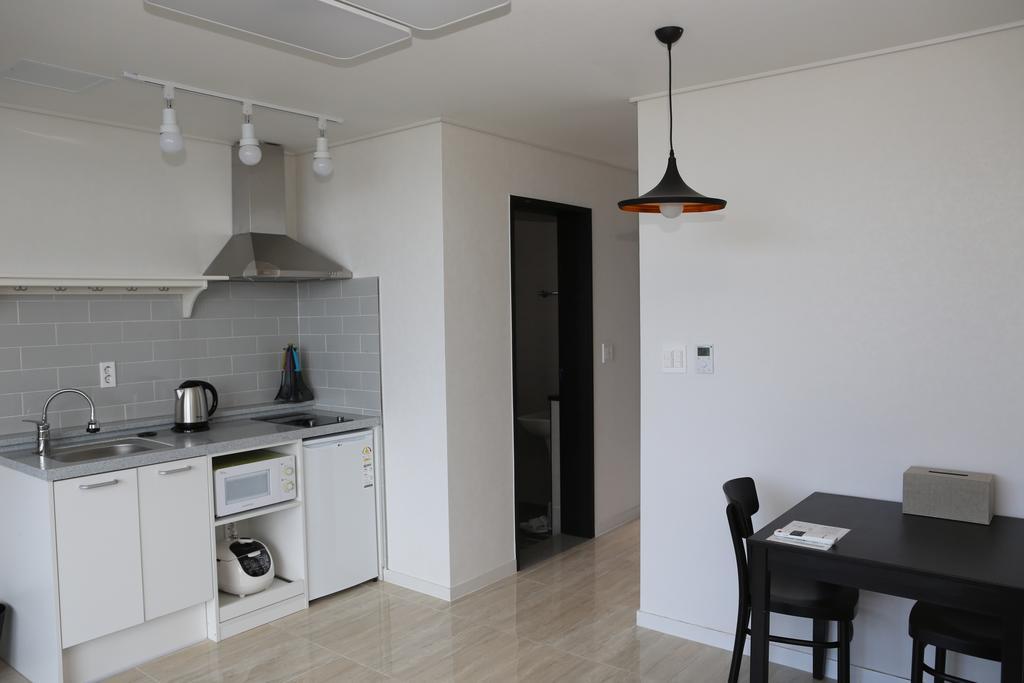Plumeria Pension Чечжу Екстер'єр фото